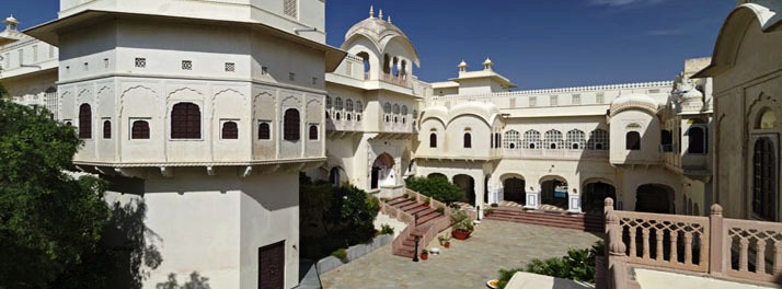 Alsisar Mahal - Alsisar 01.jpg